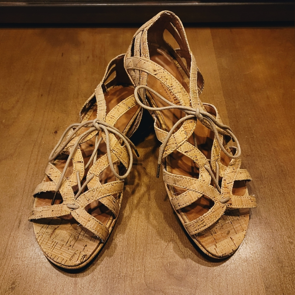 Sz 9 EUC Kenneth Cole Gentle Souls Oona Cork and Leather Gladiator Sandals